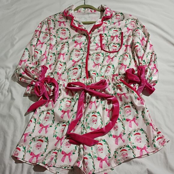 Christmas Shorty Set Santa Pink Bows Silky Soft Look Unworn 3/4-Ruffled-Sleeves - Picture 1 of 11